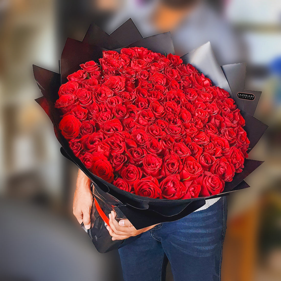 100 Red Roses Round Bouquet – Luxury Black Wrapping