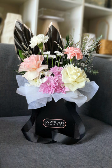 Small bag flowers bouquet