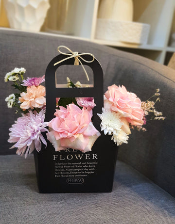 Elegant Pink & Peach Fresh Flower Bag – Handcrafted Floral Arrangement