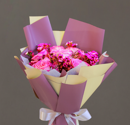 New wrapping pink roses