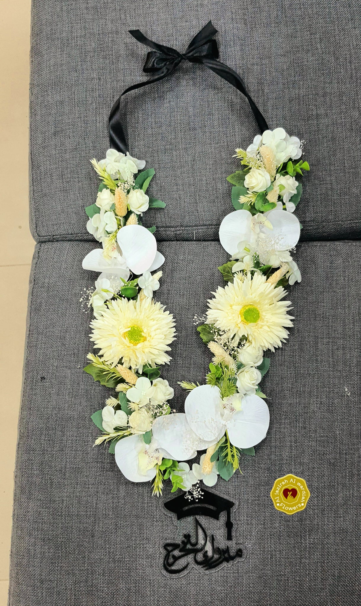 Artificial Flower Graduation Necklace – Elegant White Floral Lei