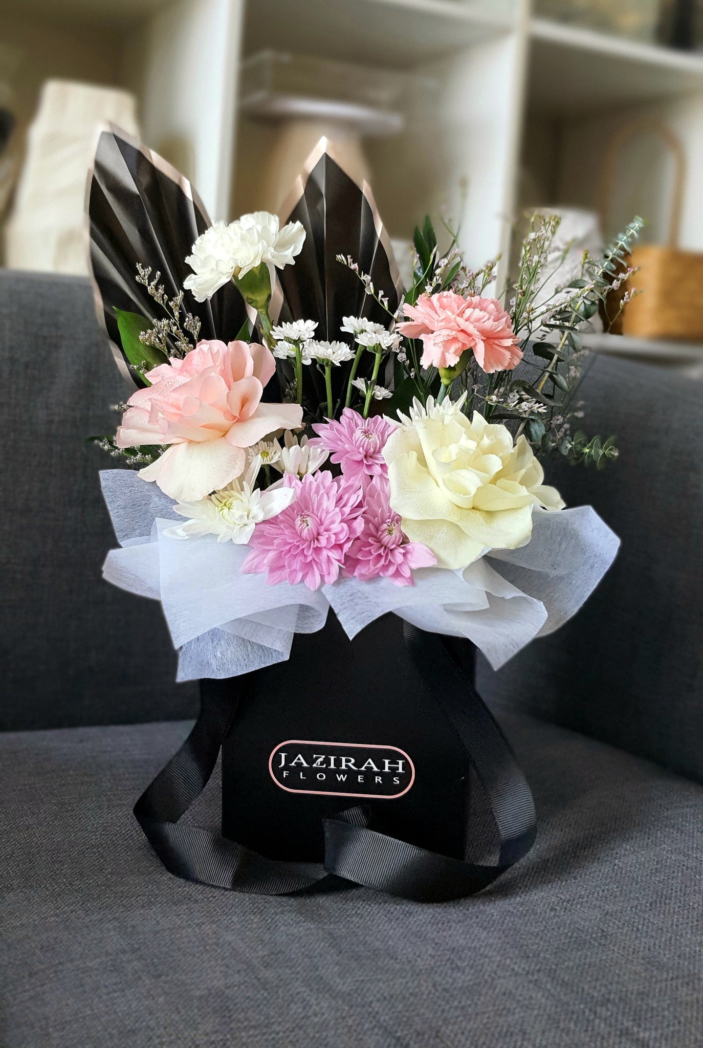 Small bag flowers bouquet