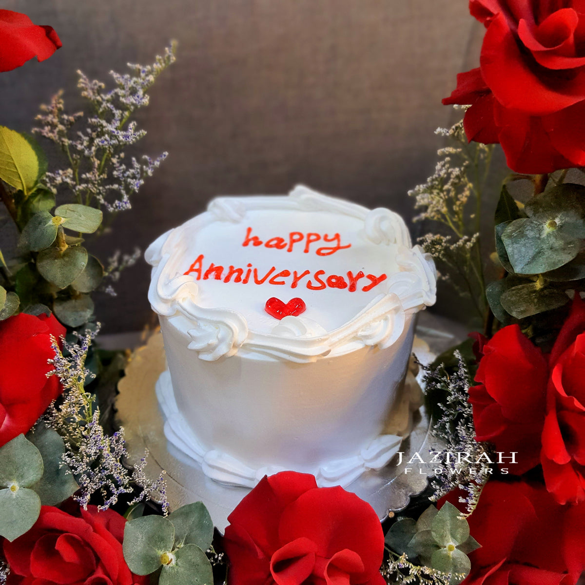 Cake Box Roses Luxury Red Roses & Cake Leather Gift Box | The Ultimate Celebration Gi ...