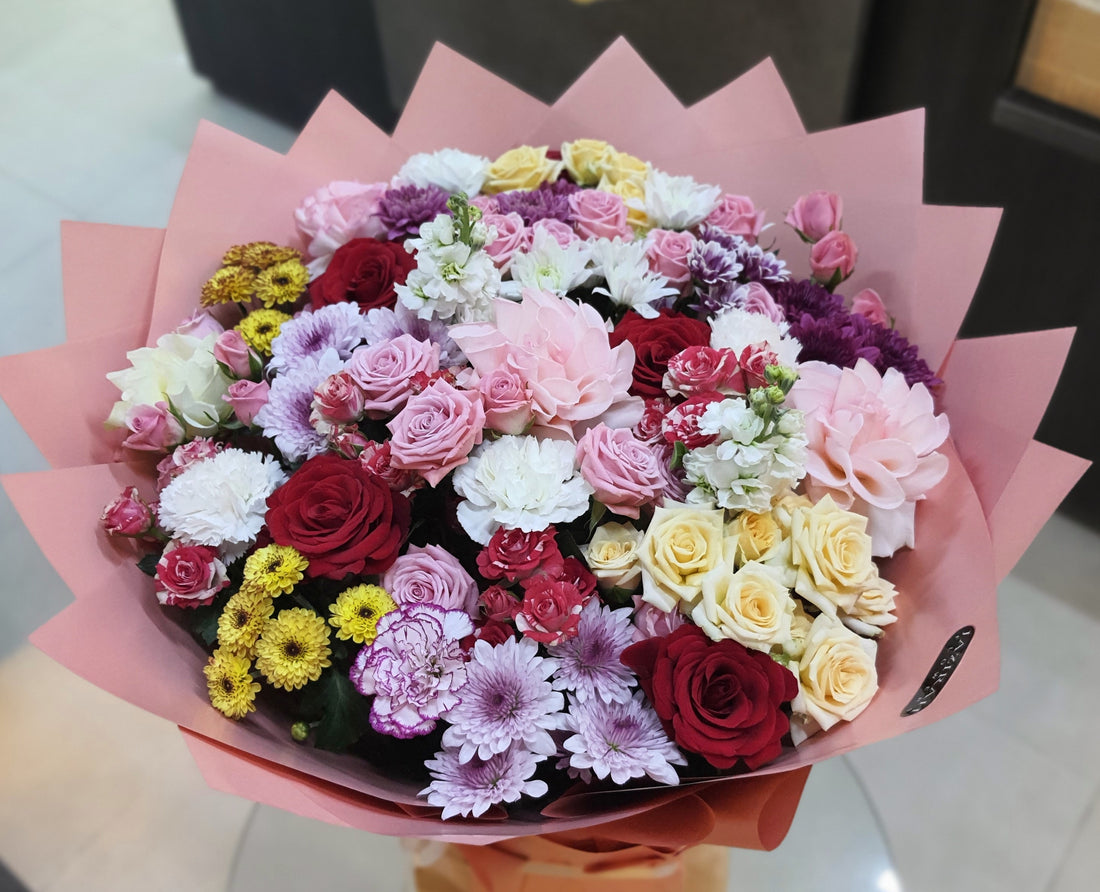 Premium Multi-Color Flower Bouquet – Same Day Delivery UAE