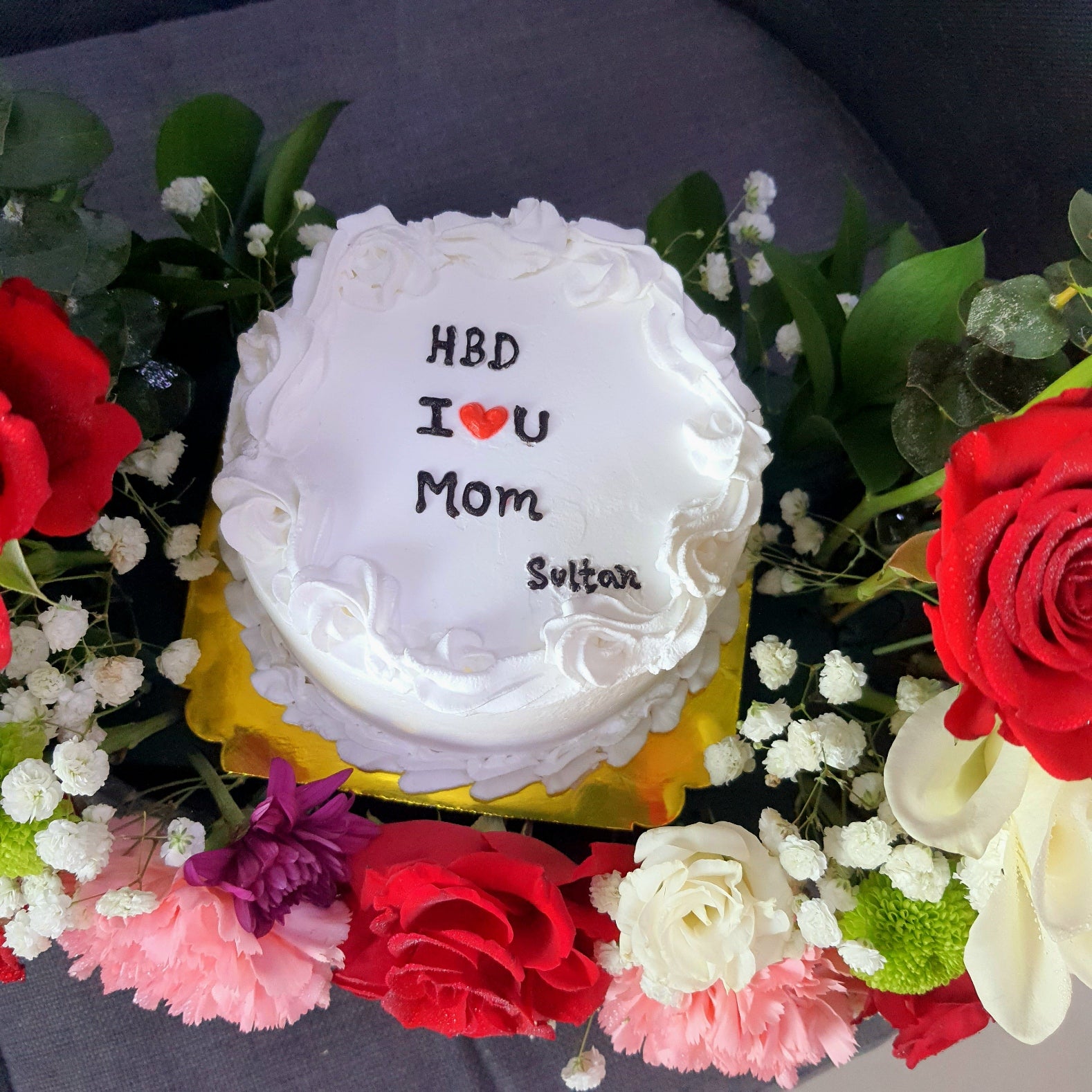 Fresh Flower Arrangement with Cake in Luxury Leather Box