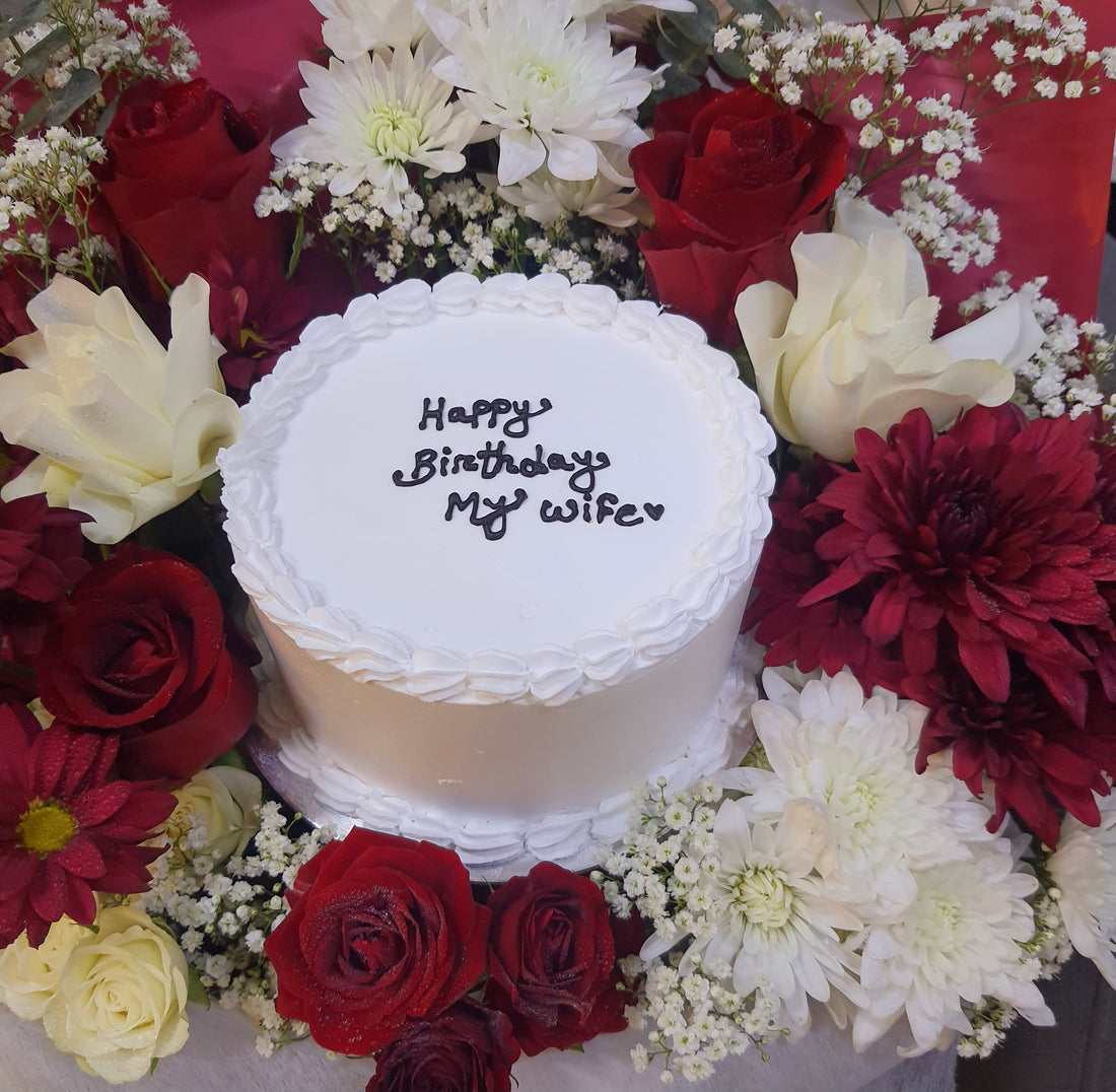 Romantic Fresh Flower Arrangement with Cake in Bag | Red Roses Gift Combo