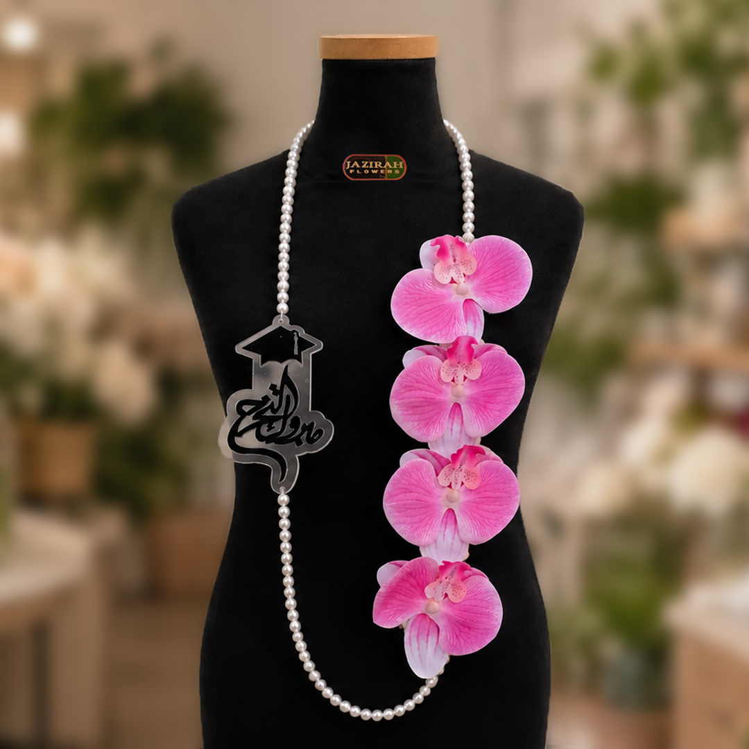 Artificial flower necklace for graduation