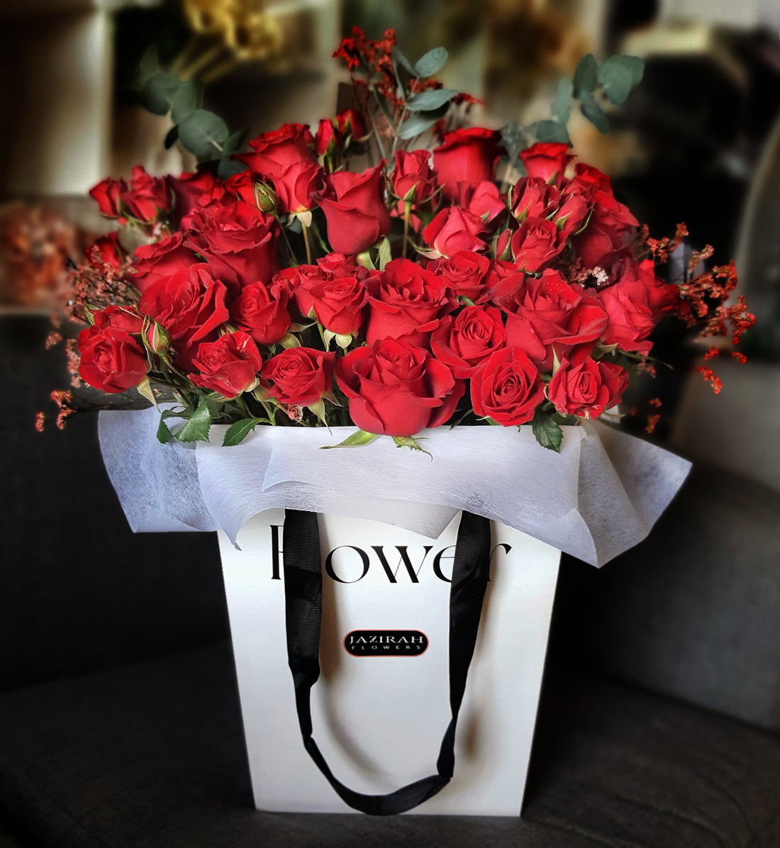 Luxury Red Spray Roses & Roses Bouquet in Bag – Elegant Fresh Flowers Gift by Jazirah Flowers