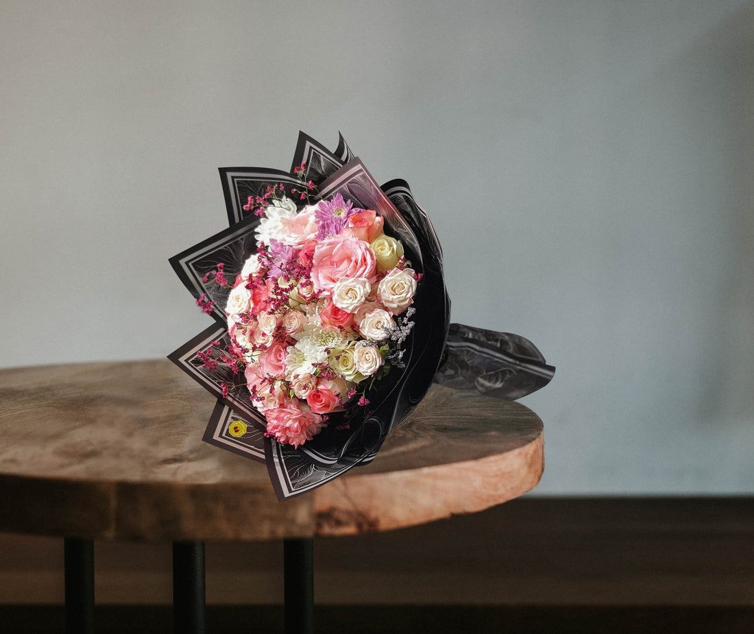 Elegant Pink & White Flowers Bouquet with Black Wrapping – Luxury Floral Gift
