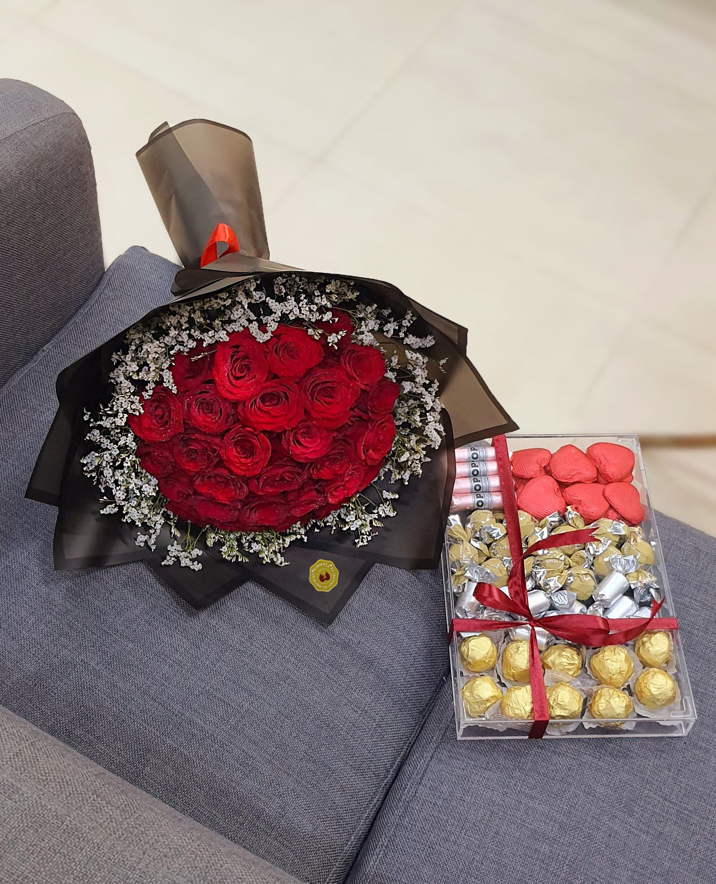 Luxury 30 Red Roses Bouquet with Premium Chocolate Box – Perfect Romantic Gift