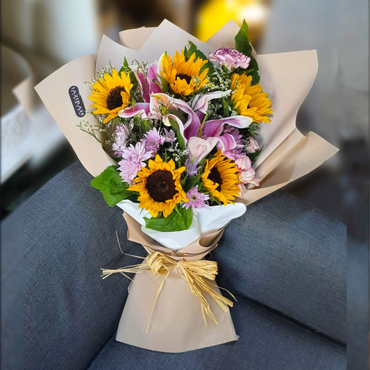 Golden Bloom Wrapping Bouquet - Sunlit Romance Flower Wrap